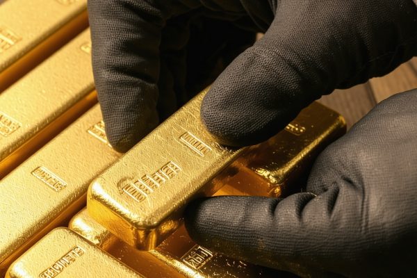 Safe Physical Gold Investments: Tips to Avoid Fraud and Loss