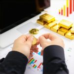 Essential Tips for Beginners Investing in Gold in 2025