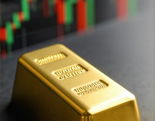 Buy Gold Now: Top Investment Tips & Market Trends 2025